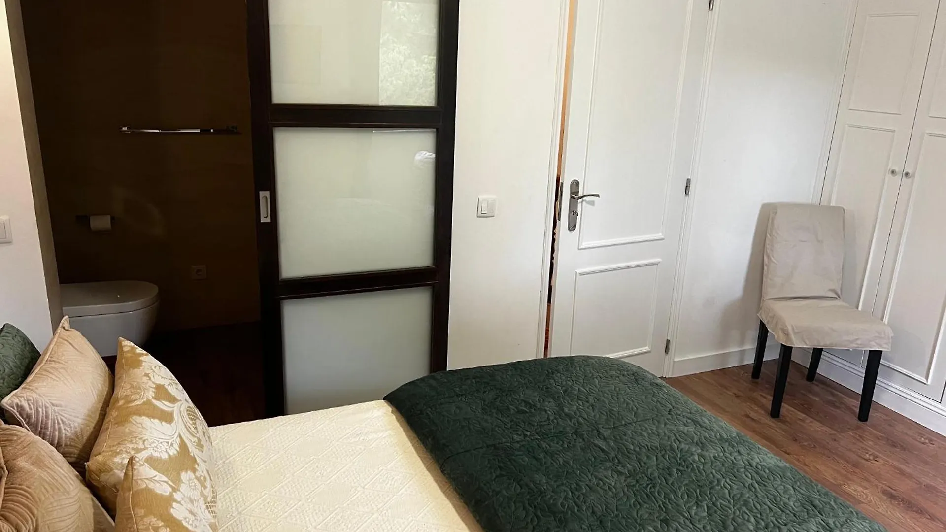 Falesia Beach Town House 2 Bedroom Olhos de Agua  Holiday home